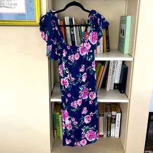 Never worn criss cross dress size small